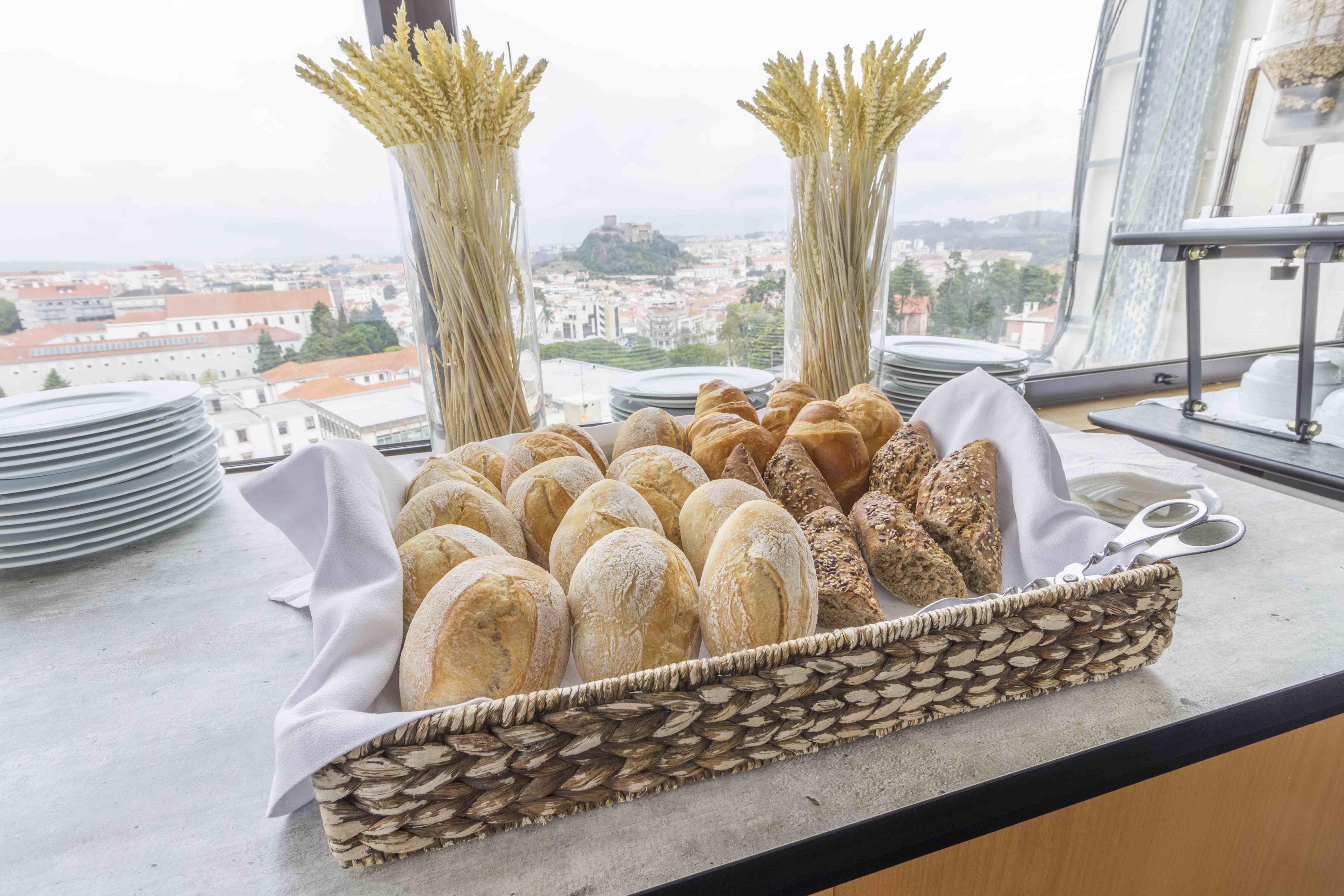 Hotel Eurosol Leiria & Jardim Ngoại thất bức ảnh