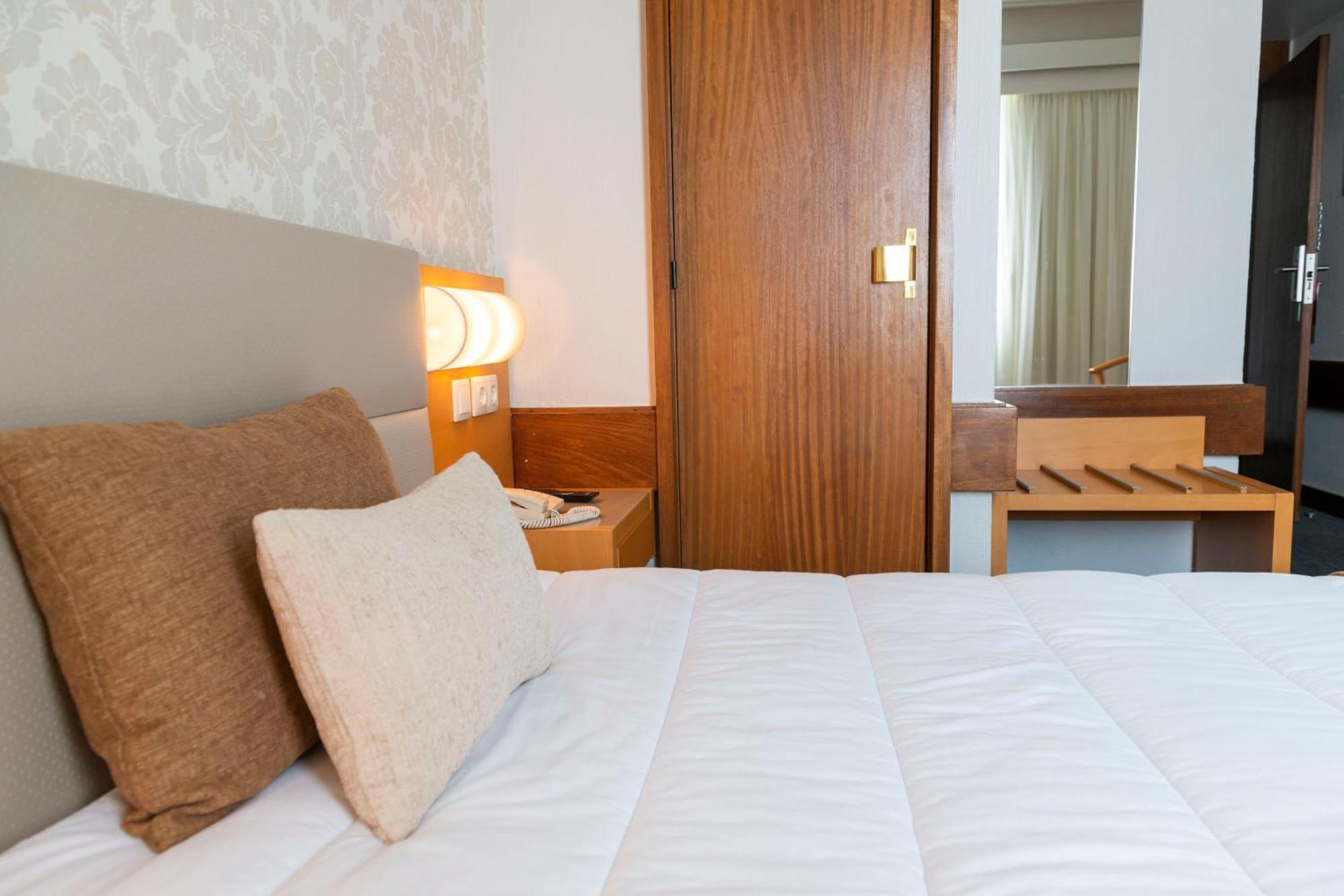 Hotel Eurosol Leiria & Jardim Ngoại thất bức ảnh