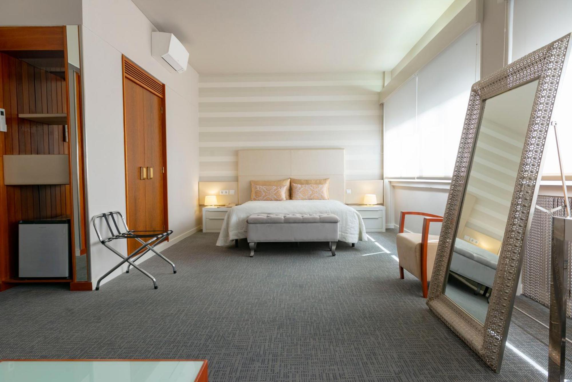 Hotel Eurosol Leiria & Jardim Ngoại thất bức ảnh